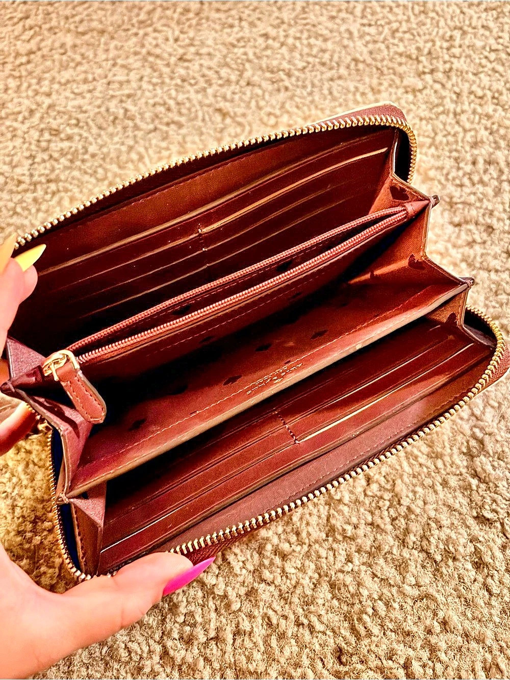 Kate Spade Chelsea Color-Block Wallet - Picture 2 of 9
